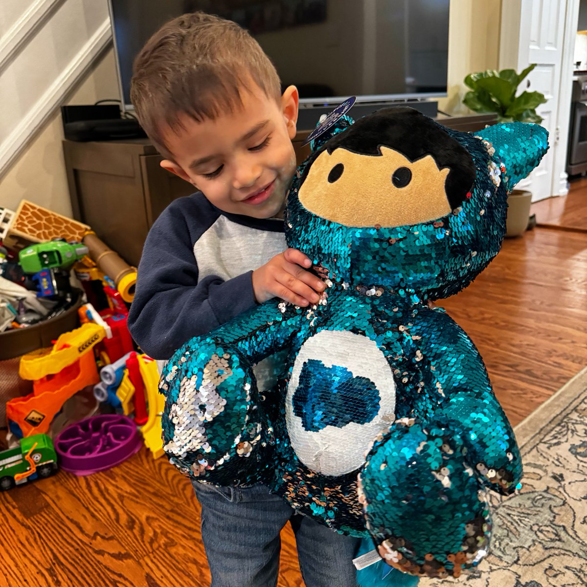 salesforcejobs's tweet photo. This Salesforce team member gifted his son the new 25th Anniversary Astro, and we can't handle the cuteness. It's definitely a must-have for any future Trailblazer!  🤩 💙 https://t.co/l96ae0n7S6