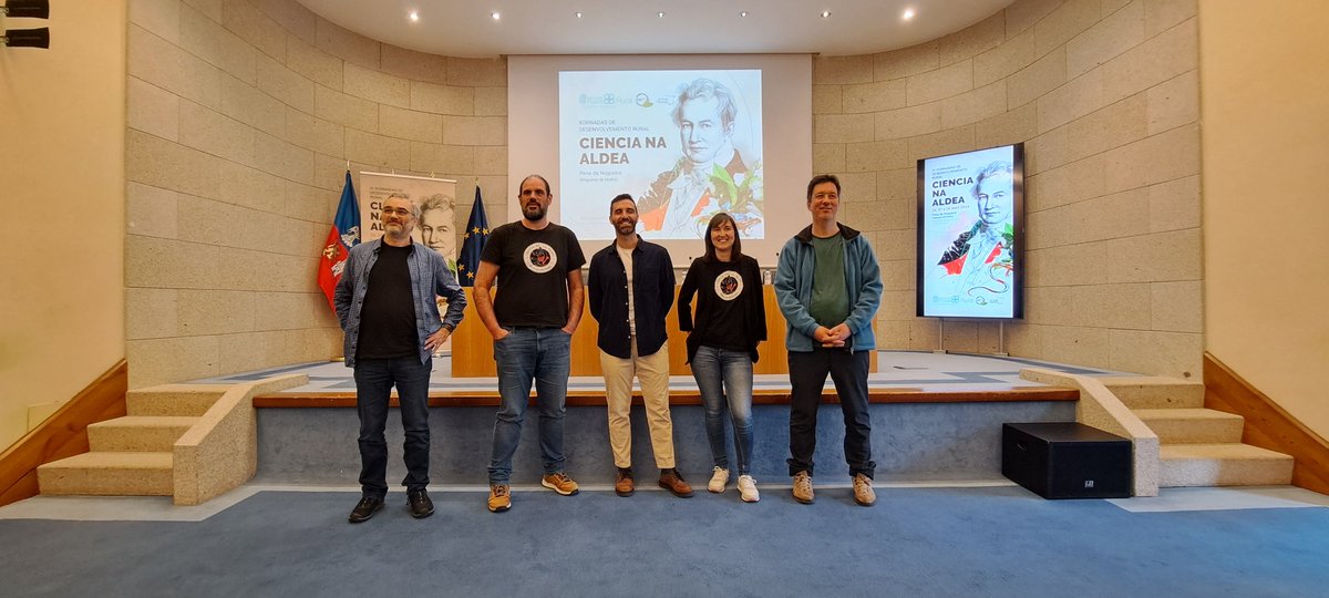 Na presentación das IV Xornadas de Desenvolvemento Rural Ciencia na Aldea organizada por @corripa e a Área de Rural da <a href="/vicedepulugo/">Vicepresidencia. Deputación de Lugo</a> 
Estas xornadas terán lugar no lugar de Pena da Nogueira en @concellodenegueira os días 26, 27 e 28 de abril. 
Anímasté? Atento as nosas redes.