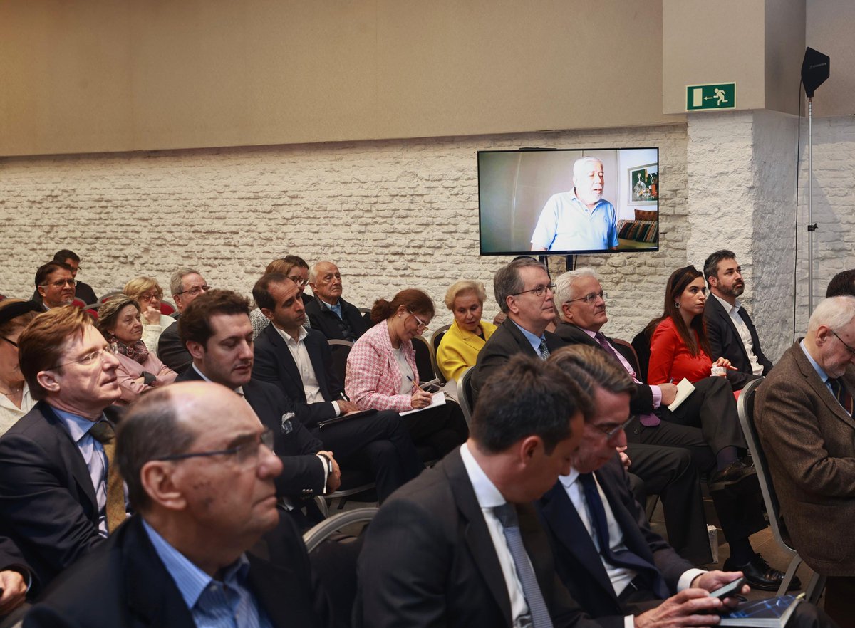 En la jornada organizada por @AtlanticoIE y @FundacionFaes è inaugurada por José María Aznar, hemos analizado y debatido la situación en #OrienteMedio, el futuro de #Irán y el papel de la Unión Europea en la geopolítica de la zona junto a @javi_redondo14.