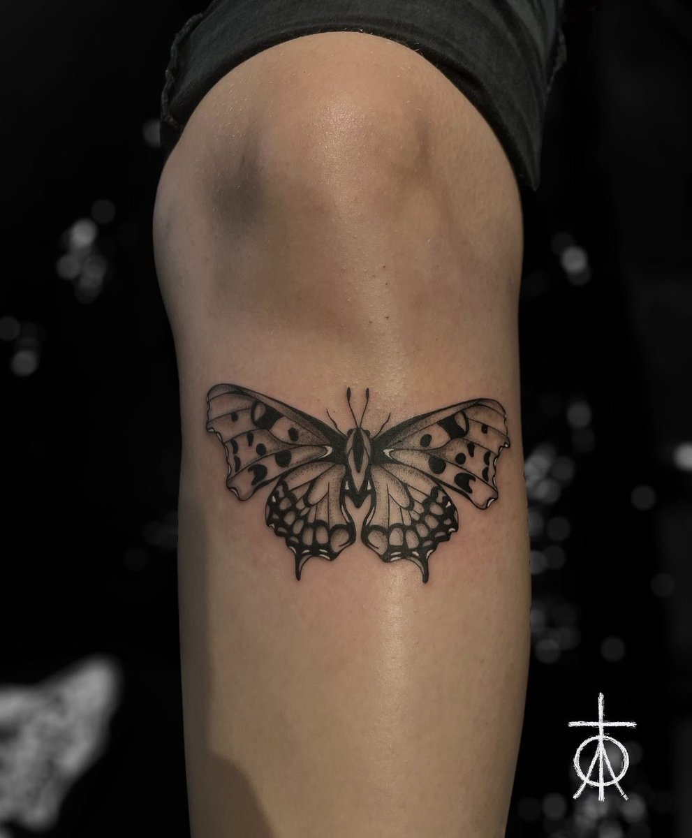 Butterfly Tattoo #butterfly #butterflytattoo #finelinetattooartist #claudiafedorovici #tattooartistsamsterdam #tempesttattooamsterdam