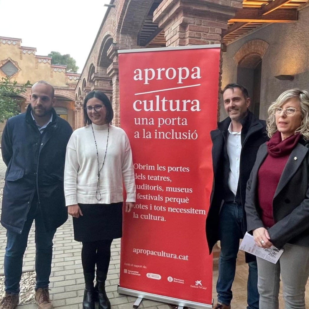 L’@Tortosa forma part del programa #ApropaCultura!  S'uneix a la xarxa amb la voluntat de dur l'accessibilitat de la cultura vetllant pels #DretsCulturals. A la seva web podreu trobar programació del @MuseudeTortosa i teatres de la ciutat.   Salut i cultura! 💪 #SomApropa