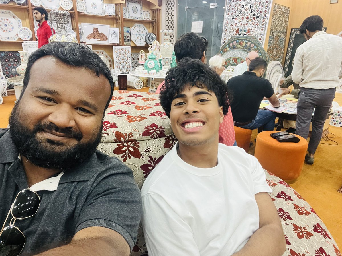Had a chance with American family member called @debashis1nag he was friendly & cute guy #amsahtours #agra #india #visitindiayear2024 #instagram #instagood #love #like #follow #photography #photooftheday #instadaily #likeforlikes #picoftheday #fashion #instalike