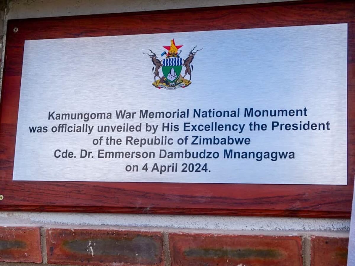 Today, I opened the Kamungoma Massacre War Memorial in Gutu. This solemn occasion commemorates the lives lost defending our sovereignty against Rhodesian soldiers. We honour their memory and recommit to building a peaceful and just future for all Zimbabweans. 🇿🇼🕊️