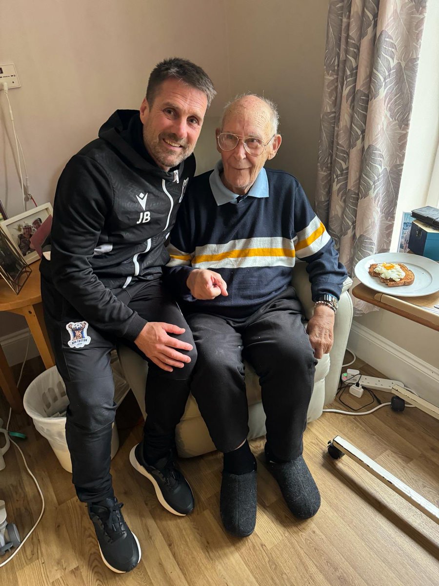 Great seeing Mally today, been  supporting Totton for 60 years, he’s still as passionate about the club after all these years. He was in good spirits so hopefully we’ll see him back at a game soon. 💙
