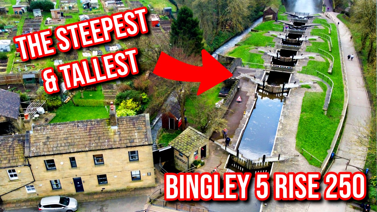 Bingley 5 Rise Locks are the tallest & steepest in the UK and recently celebrated 250 years since opening. Find out more in my latest video link below... . . youtu.be/pXYnHdVbM8c . . @CanalRiverTrust @CRTBoating @CRTYorkshireNE #bingley #5 #five #rise #locks #canal