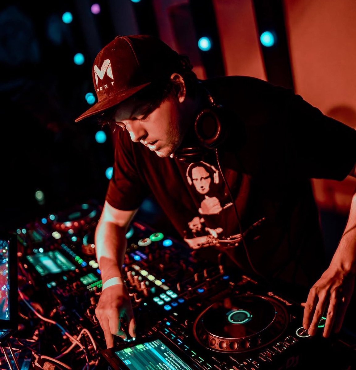 CS 34 challenge and sample pack just dropped! Sounds from <a href="/MportAudio/">MORE WONKIER</a> !! Check out full challenge and grab sample pack here instagram.com/p/C5WR3R_AwPV/…