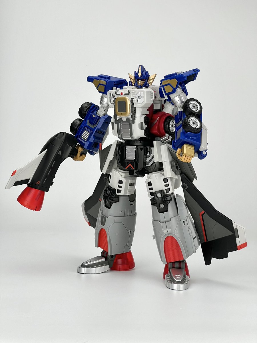 fans_hobby's tweet photo. Check out first full coloured sample of Combined Mode of MB-22 SKY FLAME with MB-15 NAVAL COMMANDER!
#fanshobby #thirdpartytransformers #navalcommander #armadaprime #jetfire #skyflame #overload #xload https://t.co/b9IUZJ2o2k
