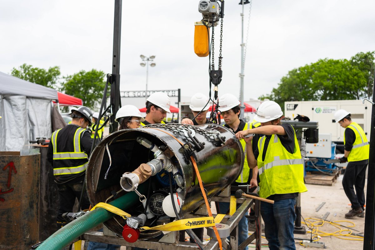 Diggeridoos at VT tweet media