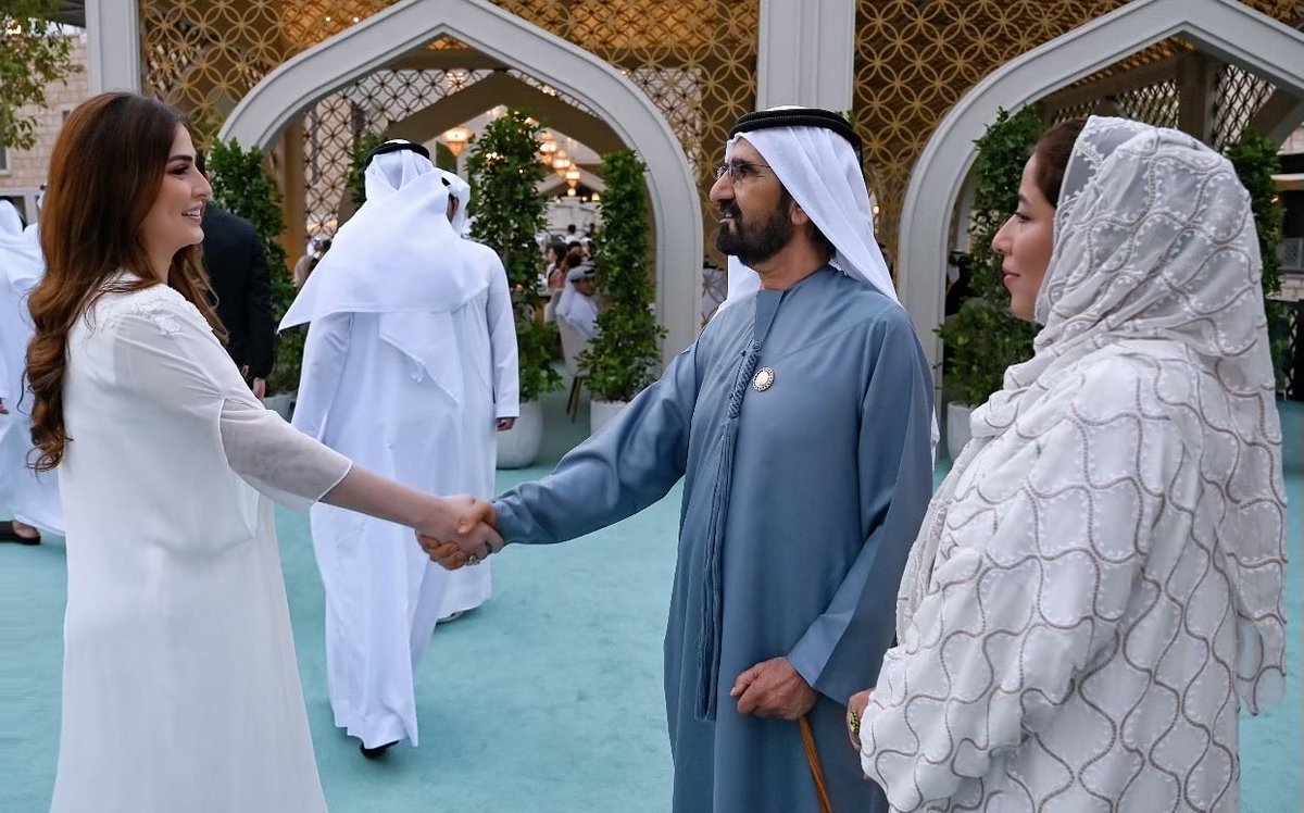 تشرفت بالسلام على سيدي صاحب السمو الشيخ محمد بن راشد ال مكتوم حفظه الله  خلال حضور اللقاء الرمضاني السنوي  للإعلاميين كم أسعدتنا يا بو راشد 🙏🏻

#اللقاء_الإعلامي_الرمضاني 
كل الشكر على هذا التشريف ل @dubaimediaoffice <a href="/DubaiPressClub/">نادي دبي للصحافة</a>