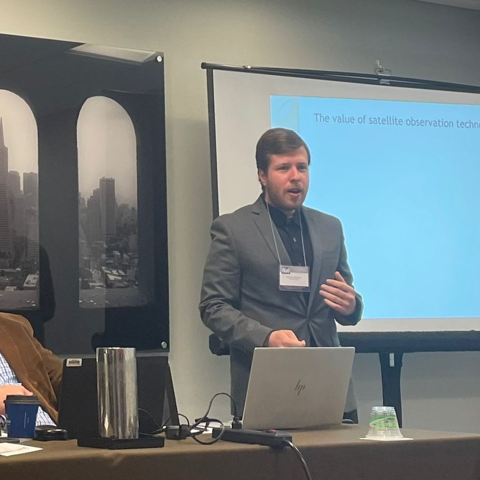 Great to present my paper on satellites and conflict processes with Christopher Way at ISA 2024. Many thanks to the Technology and War panel!