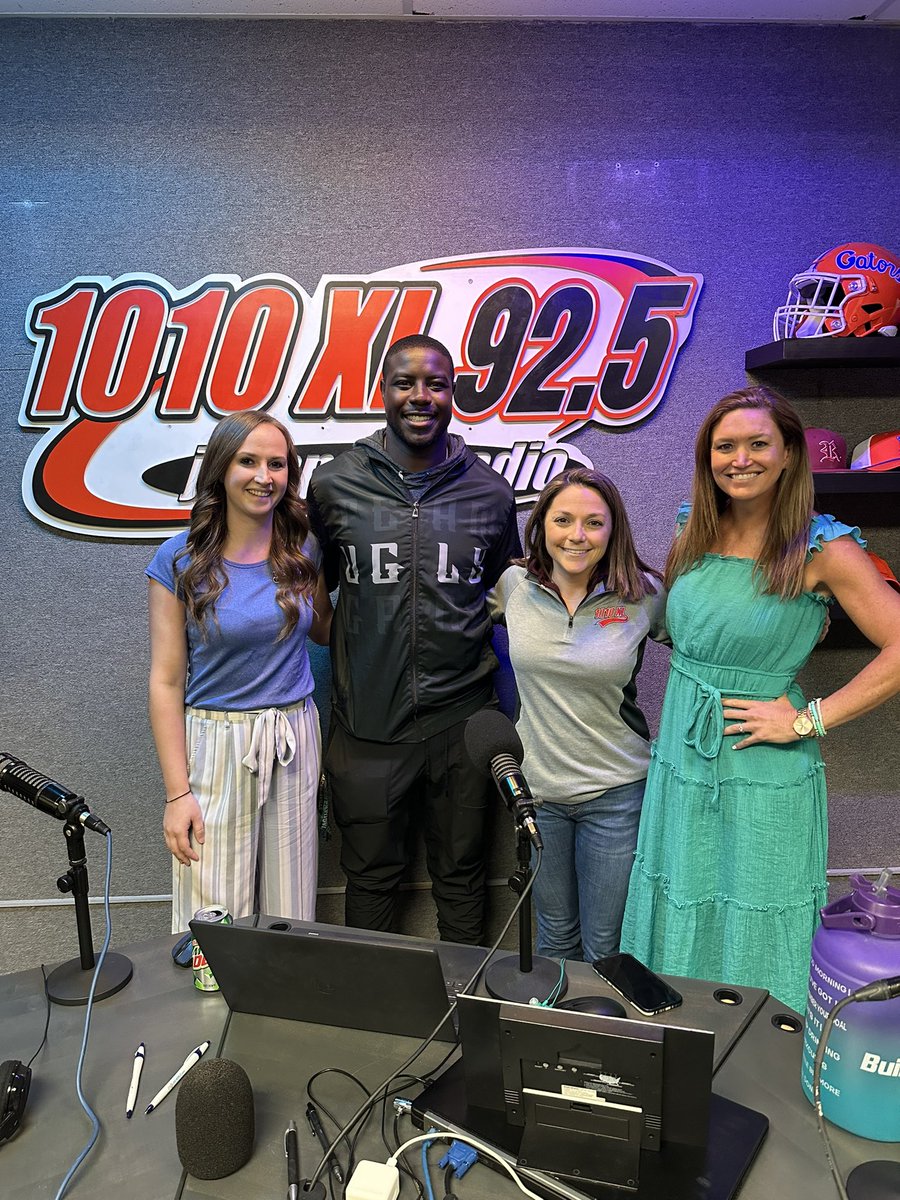 #Jaguars LB (and 1010XL College Hoops Analyst) Foye Oluokun in the 🏡 Missed @foyelicious on @HelmetsandHeels ? Check out the full interview on our YouTube channel 🔜 + the “Best Of 1010” playlist on SoundCloud
