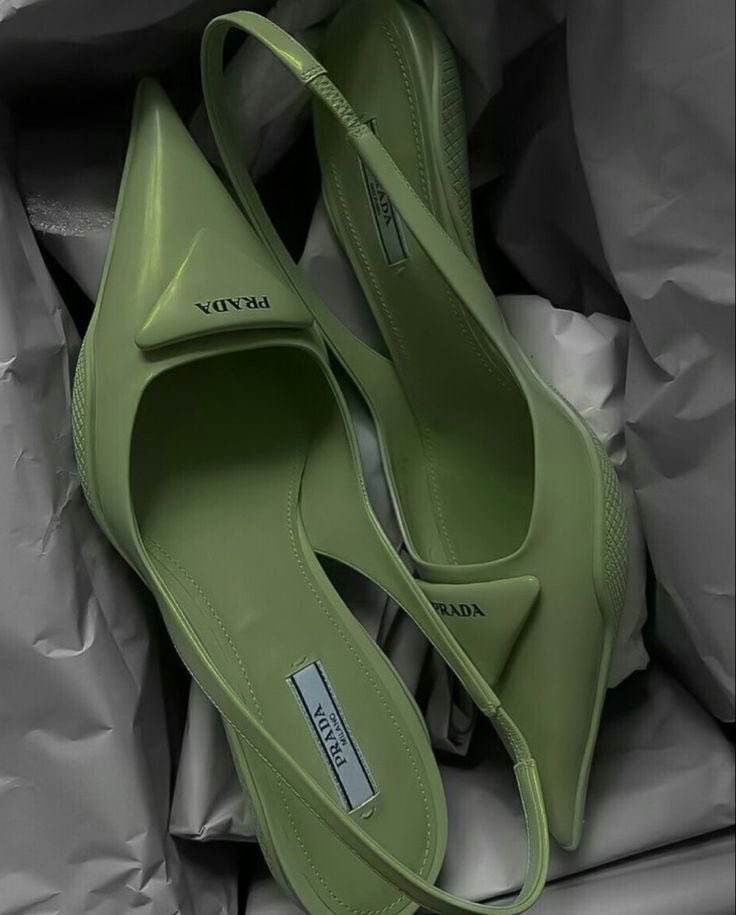 SelectOutfit's tweet photo. sage green prada https://t.co/w77tSwNvZK