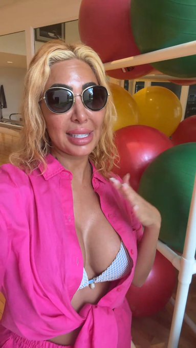 FARRAH ABRAHAM is live now! https://t.co/ddTvhL1vNM https://t.co/hMd17lpb24<a href="/tag/farrahabraham"class="tags"><span>#farrahabraham</span></a><a href="/tag/president"class="tags"><span>#president</span></a><a href="/tag/maui"class="tags"><span>#maui</span></a><a href="/tag/mauihawaii"class="tags"><span>#mauihawaii</span></a>
