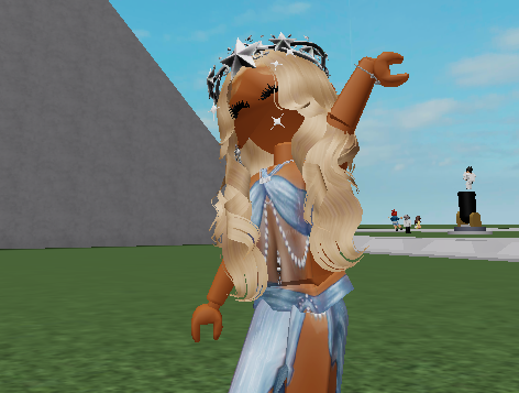 New Avatar!!!^^💙🩵#royalehightrading #royalehigh #royalehighdorms #royalehighconcept #royalehighgw #roblox #ROBLOX @Xnovyy_ @jaiMalone709
@ArtisticLiv @rockstellz