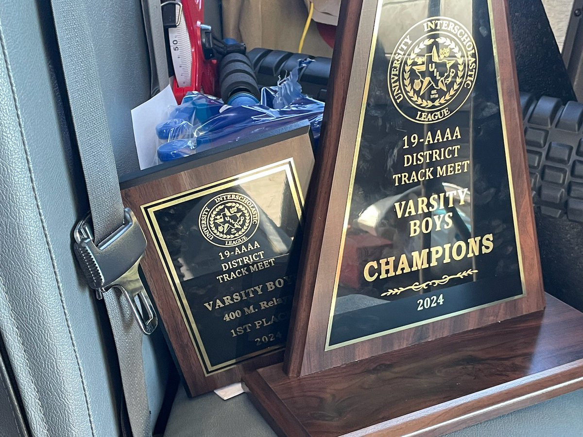 District 19-4A Track and Field Team Champions.. #JasperKids #Believe #BeADawg