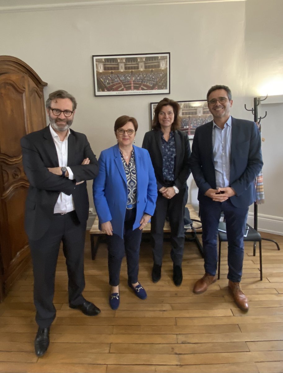 Emmanuel Capus (@emmanuelcapus) on Twitter photo Avec <a href="/BourcierCorinne/">BOURCIER Corinne</a> nous avons reçu à notre permanence Véronique FONTAINE, déléguée régionale <a href="/paysdelaloire/">Pays de la Loire</a> & Jérôme DELALANDE, directeur des relations avec les #CollTerr <a href="/Maine_et_Loire/">Département Maine-et-Loire</a> pour échanger sur l’actualité <a href="/Orange_France/">Orange France</a> #fibre #cuivre #inclusionnumerique Avec <a href="/BourcierCorinne/">BOURCIER Corinne</a> nous avons reçu à notre permanence Véronique FONTAINE, déléguée régionale <a href="/paysdelaloire/">Pays de la Loire</a> & Jérôme DELALANDE, directeur des relations avec les #CollTerr <a href="/Maine_et_Loire/">Département Maine-et-Loire</a> pour échanger sur l’actualité <a href="/Orange_France/">Orange France</a> #fibre #cuivre #inclusionnumerique