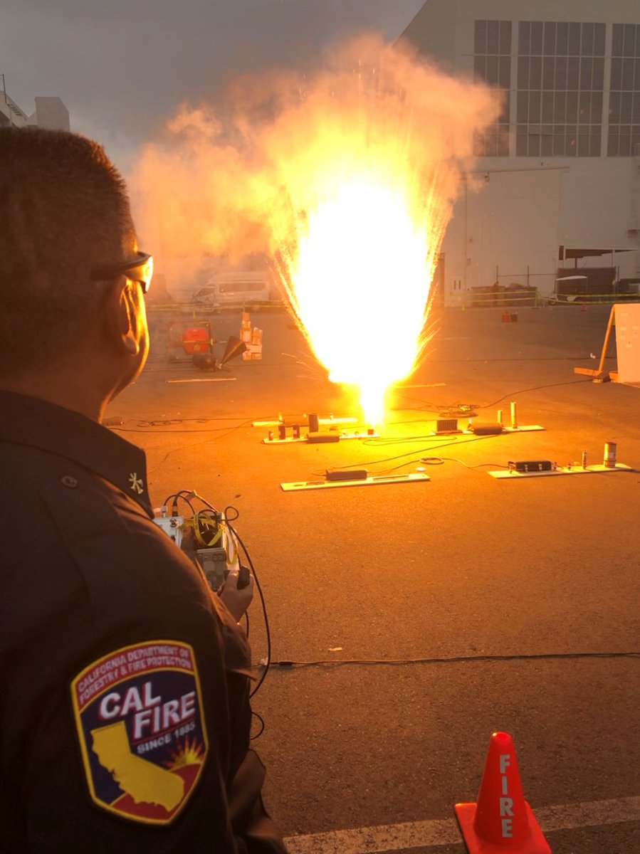 CAL FIRE tweet media