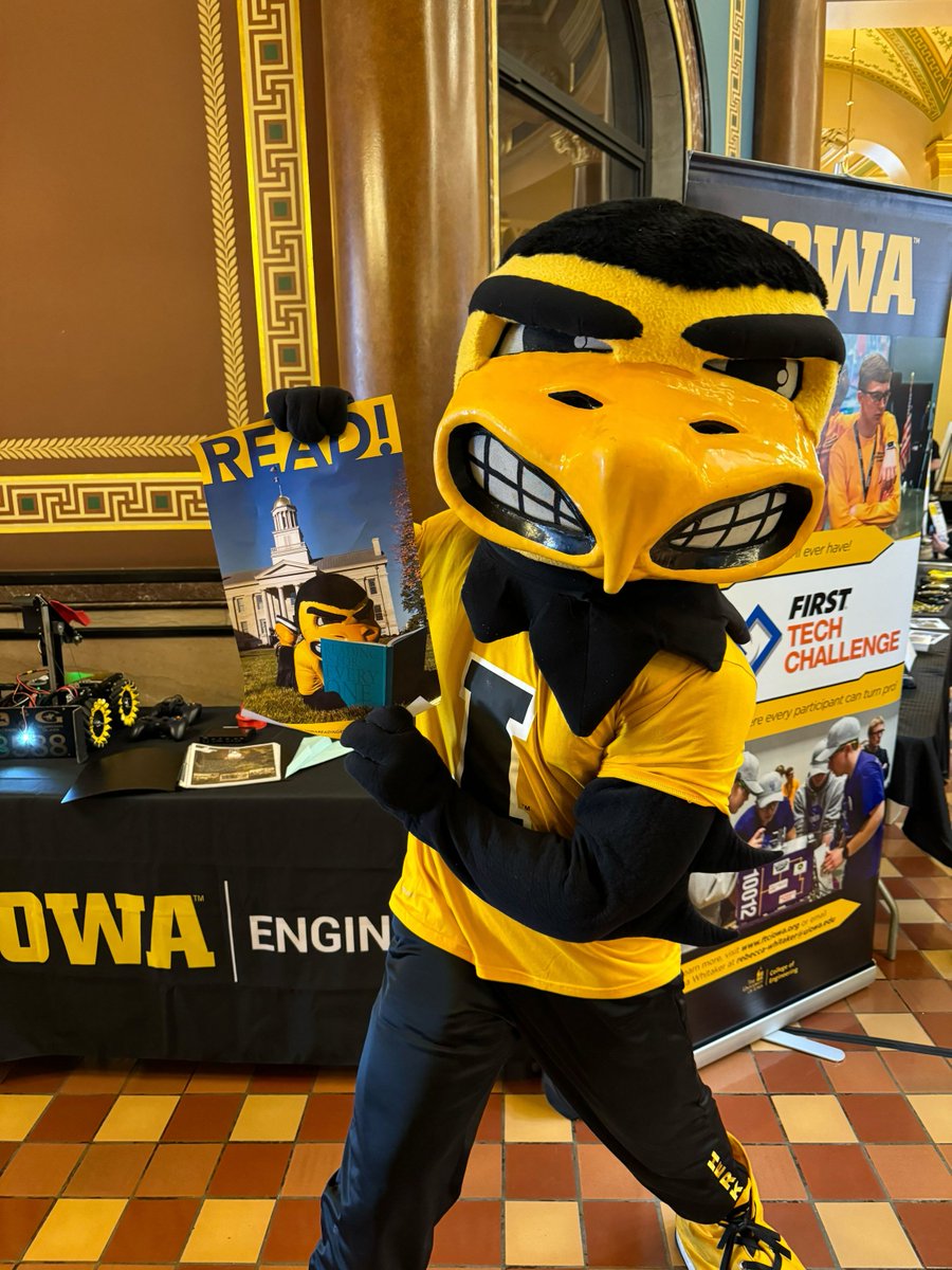 From discussing literacy initiatives with Iowa legislators to meeting Herky the Hawk, our team had a great time yesterday at the Iowa State Capitol for the Hawkeye Caucus! #literacyforall #scienceofreading #sor