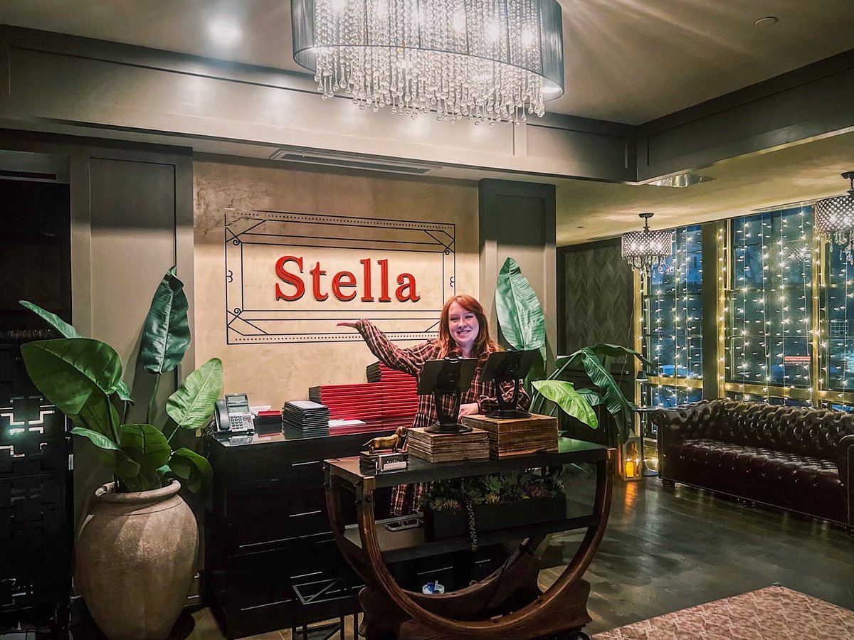 Welcome to a dining experience where hospitality starts at the door 🚪 Join us and let us make every moment of your visit truly special 💖 Learn more at stellanewhope.com #StellaNewHope #Hospitality #OurTeam #Staff