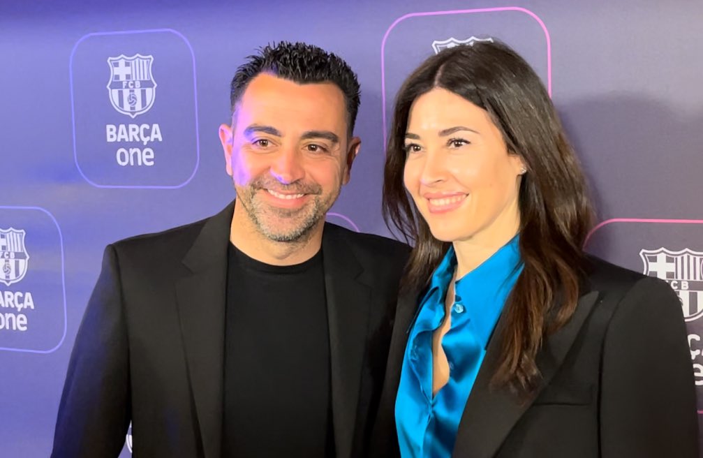 Empieza la presentación de la plataforma audiovisual Barça One en la Torre Glòries en Barcelona. Con la presencia de Laporta, Xavi y de todas las plantillas profesionales del Barça menos el baloncesto que hoy tiene partido @eldesmarque #fcb #fcblive