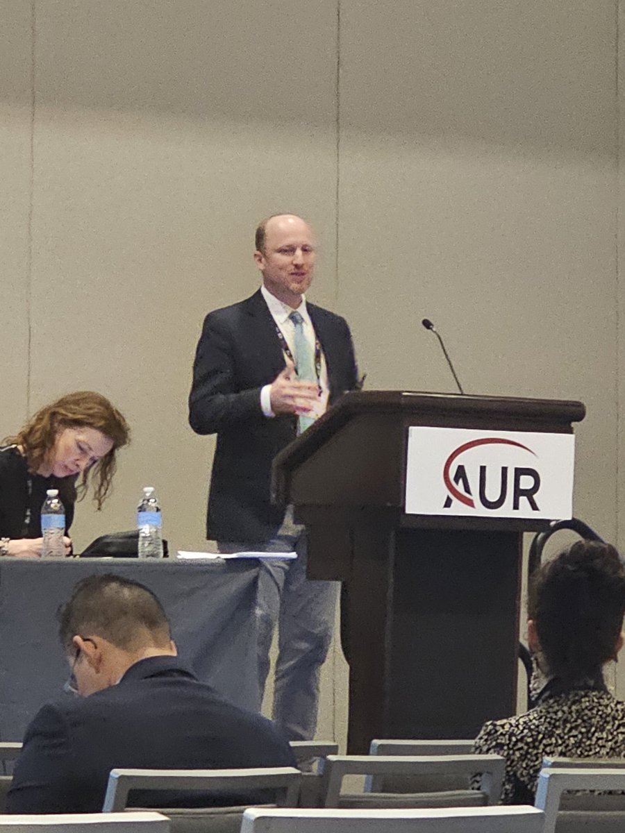 Our Vice Chair of education and former PD <a href="/EZERads/">Eric England</a> with a great talk on leadership tansition.  #RadFam #signingout #LeadershipMatters @AURtweet <a href="/theAPDR/">The APDR</a>