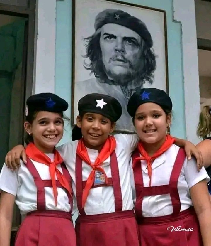 yeniadr44's tweet photo. 🇨🇺❤️ “Los pioneros son el símbolo del porvenir, del mañana, de la marcha futura de la Revolución, de sus futuras victorias”.
🍀 Fidel Castro FELICITACIONES OPJM, FELICITACIONES UJC!!! 🎊 #63OPJM y #62UJC #JuntarYVencer #VengaLaEsperanza #UnaMejorJuventud ♥️ https://t.co/VH6gSdIKqp