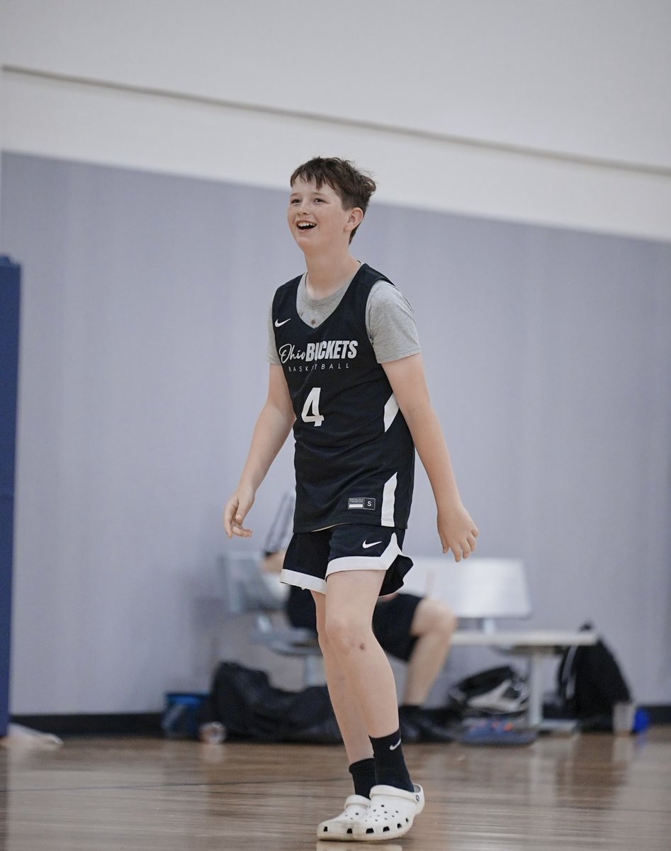 🤔 Often asked…what makes the #Buckethood unique?

Moments like this…

Some 4th graders ➕ an 11th grader — paths have never crossed until this day between games at a tournament.  One heading to college this fall, others seven more years of school ball.

<a href="/bigjune_21/">junior kambomba</a> <a href="/CoopSweet1/">Cooper Sweet</a>