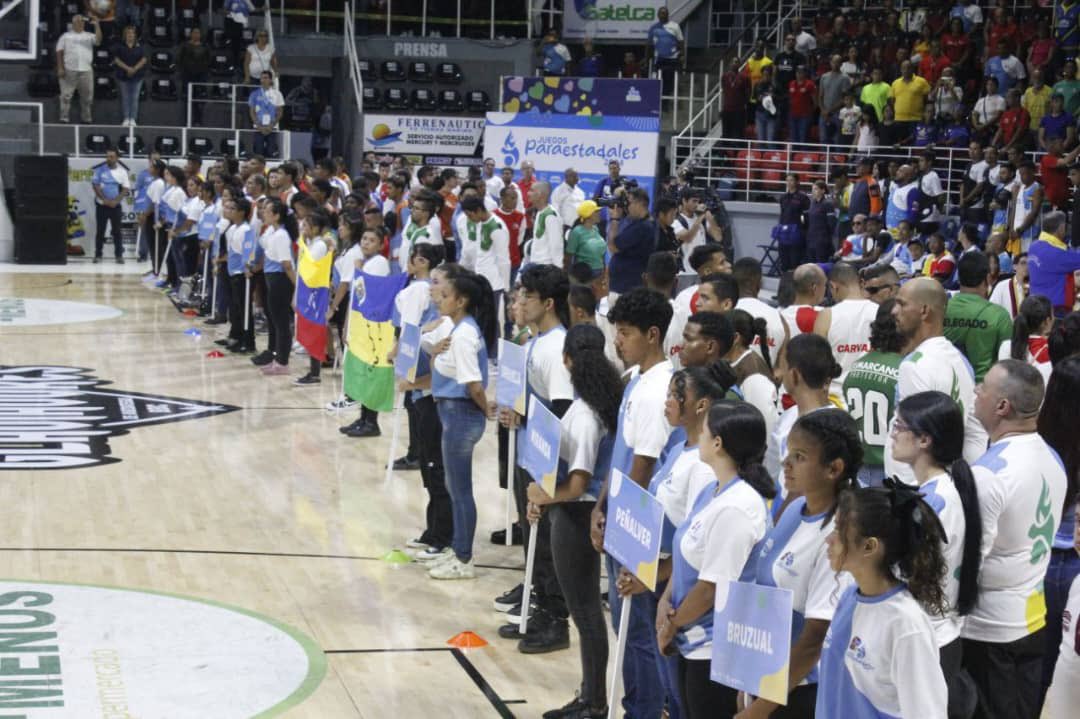 Con más de 500 atletas el gobernador @luismarcanos inauguró los Juegos Paraestadales Anzoátegui 2024 en el gimnasio Luis Ramos de Barcelona. #Barcelona #Anzoategui #Venezuela #Deporte