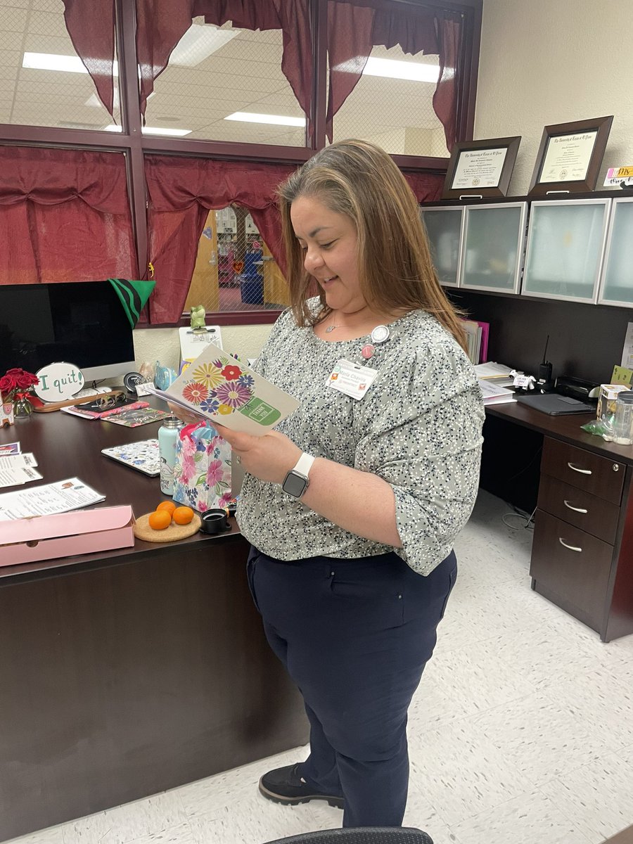 😍Day 4 of AP Appreciation Week for the amazing @MariaChavira20! The @yeswarriors1 love our #LLAMAzing Ms. Chavira! 🦙🌵❤️ #OneTribe🫶🏻 #BowUp🏹 @YsletaISD