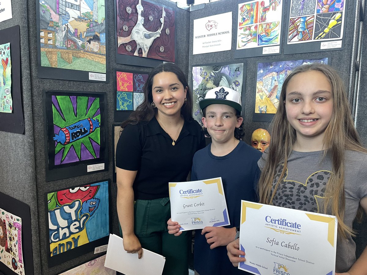 WesterWildcats's tweet photo. Celebrating our amazing artists and their teacher, Ms. Solis, at the @friscoisd @friscofinearts Vertical Art Show! Beautiful work done by our students! @KatieGranado https://t.co/APQuWtlsqD