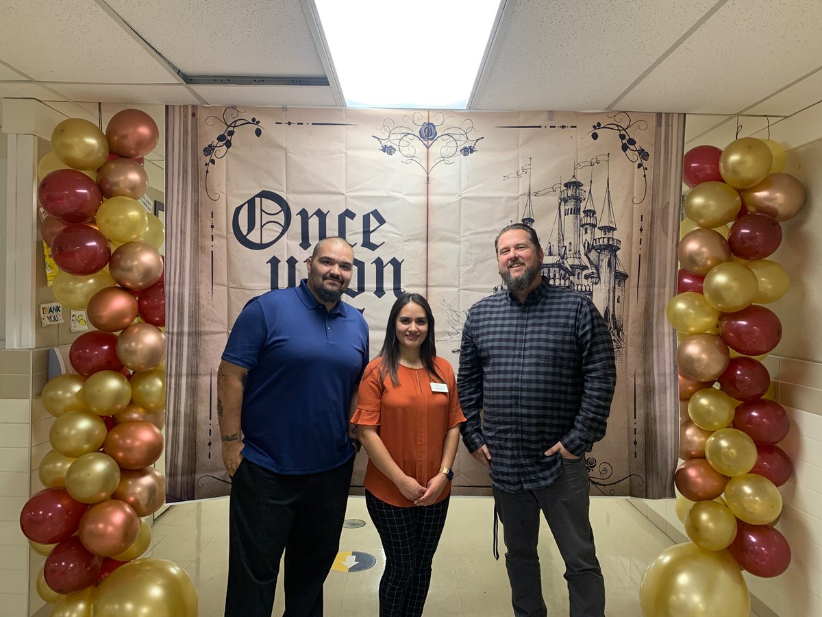 Robert Atchison (@principalra) on Twitter photo Can’t express how grateful I am to work with <a href="/MrNas_/">⭐️Mr. Nasiatka⭐️</a> and <a href="/monroypri/">Priscilla Monroy</a> each day! They make the number one thing the number one thing each day! Thank you for loving on the Sheffield community daily! We hope you feel celebrated during AP appreciation week! #SheffieldSHINES Can’t express how grateful I am to work with <a href="/MrNas_/">⭐️Mr. Nasiatka⭐️</a> and <a href="/monroypri/">Priscilla Monroy</a> each day! They make the number one thing the number one thing each day! Thank you for loving on the Sheffield community daily! We hope you feel celebrated during AP appreciation week! #SheffieldSHINES