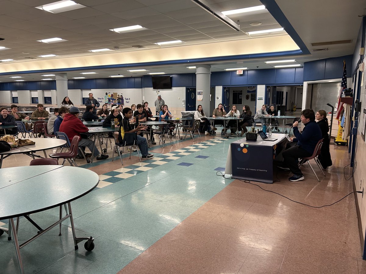 One of the best Senior Project’s these eyes have seen: Dylan W running his own geography bee. Competition is intense. #SKHS