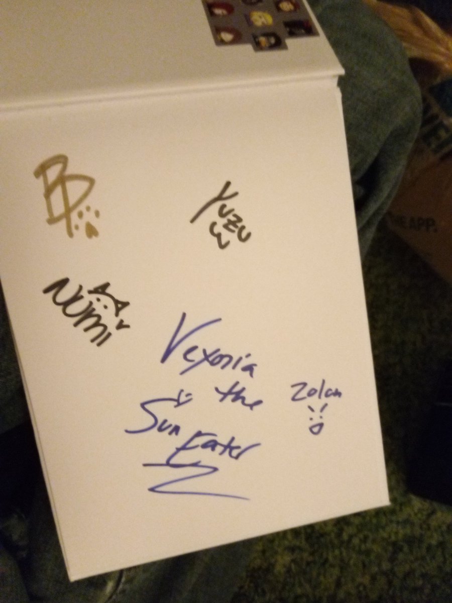 One of the highlights of going to #WeebCon2024 Glad I got to meet @Buffpup_ ,@VexTheSunEater ,@CultistZolon , @nihmune & @SanagiYuzu while there as it made my weekend 😁