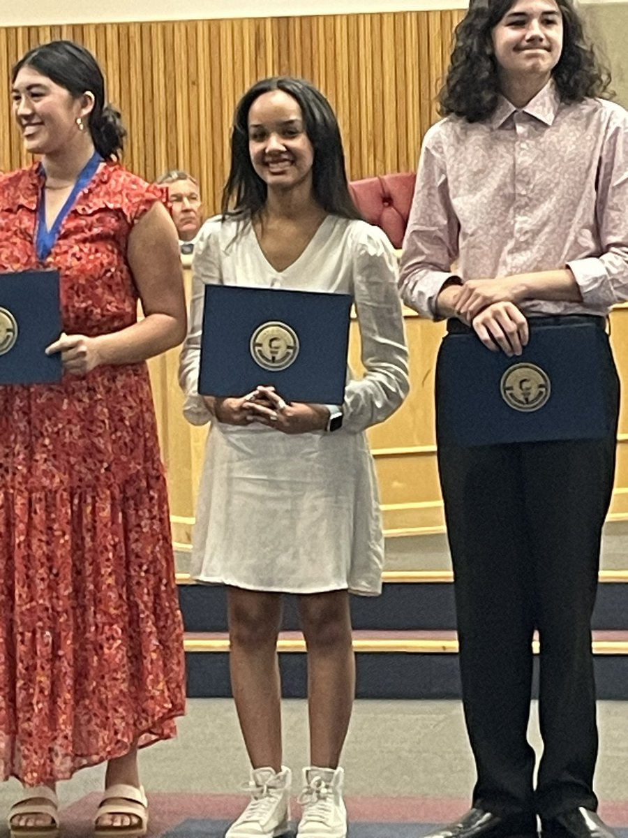 Tonight at the Clay County School Board meeting the following students were recognized for outstanding achievement in the state: 🏆Back to Back Girls Wrestling Champion Cheyenne Cruce 🎭 All-State Thespians Lismary Corporan and Rylee Love #HorsePower