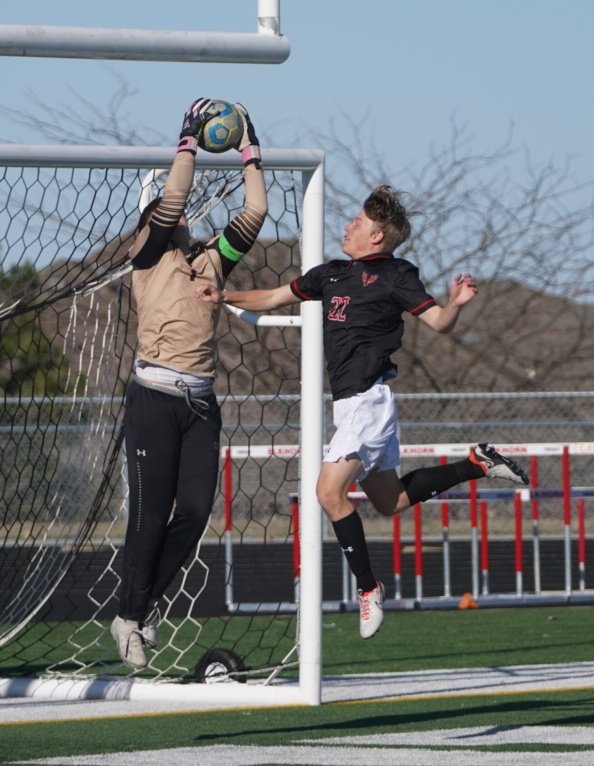 ScottAveryZZQ's tweet photo. #SonyCamera #SonyImagingEdge
@AntlerSoccer @DCPGSports
#antlernation @nebpreps
@AcrossFocus https://t.co/eNtlXEPEKz
