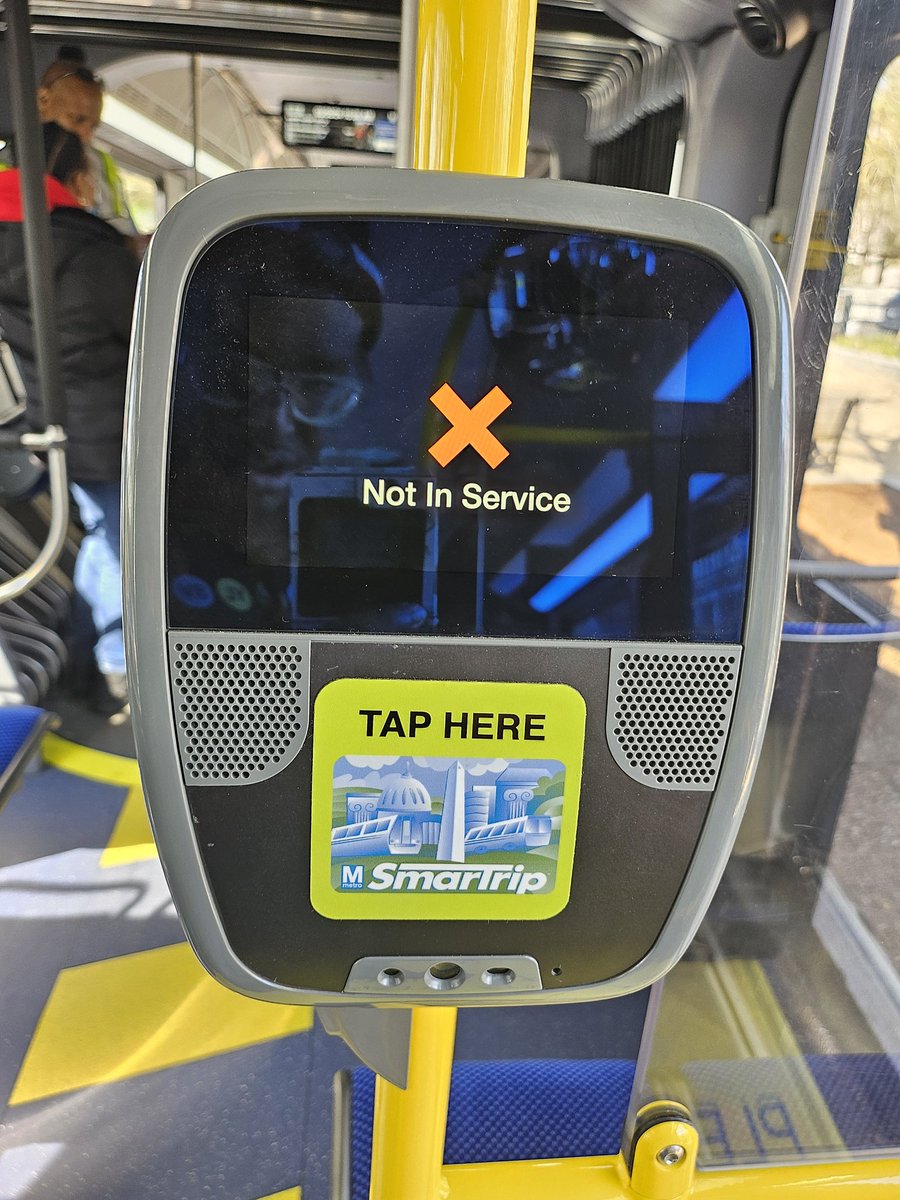 This is my first time seeing this in Person. For the past few days you can still tap your fare with your smartrip card, smart Watch or smart phone on the target on the front and the back of the bus. Which is a better convenient for the riders @wmata.