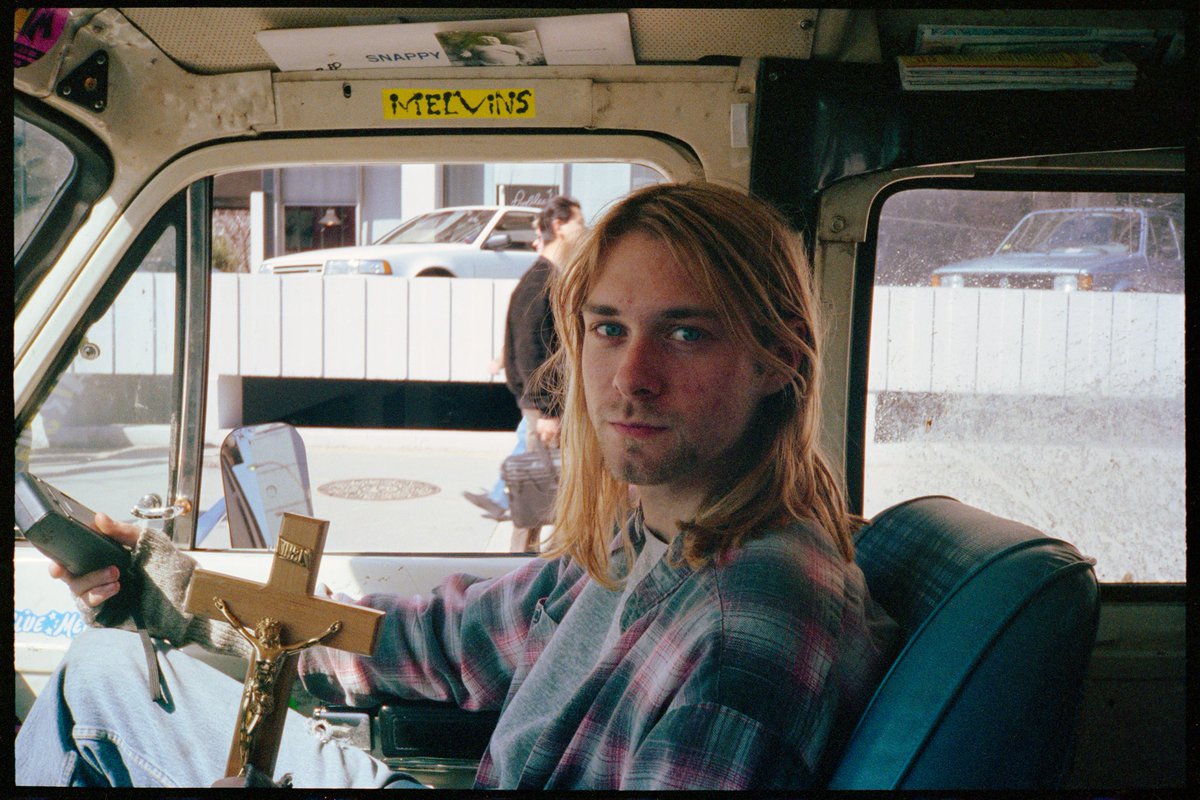 30 years without the legendary Nirvana singer and guitarist Kurt Cobain. He tragically left us back in April 5, 1994 at the age of 27. 📸JJ Gonson Photography