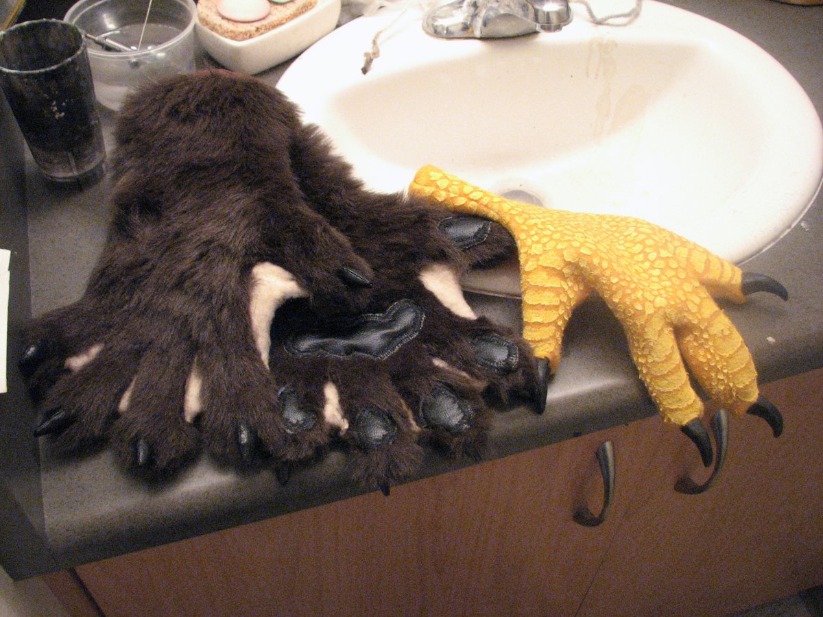 Some old otter and eagle paws from 2016. Those ott paws were super fun and comfy with the soft parts. Looking for things to share while I'm working on getting my blood sugar under control and fight through crashes and other late stage pregnancy junk.