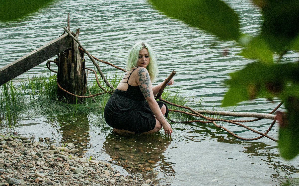 Your local siren calling you to the river's edge 💫 Leave your offerings