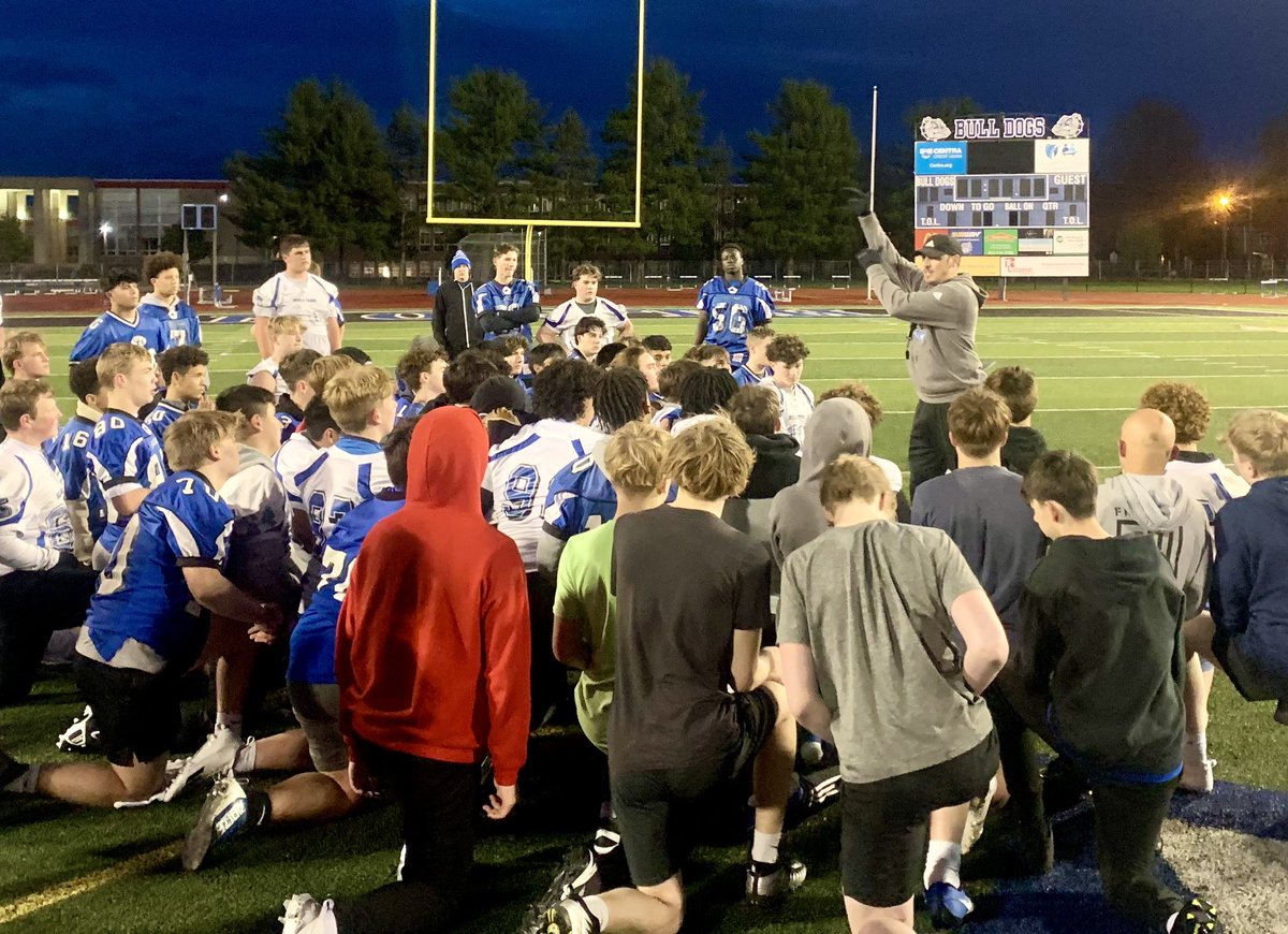 Was it cold? Yes. Was it rainy? Yes. Was it a blast? ABSOLUTELY! Loved being back out on the field getting some great work in. Awesome first night! @DogPackFB #ONE