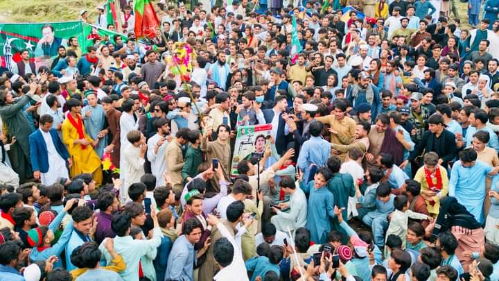 CadetWaHaB's tweet photo. MashAllah ❤️
On #21April2024 we will present honor to RehanZeb Khan shaheed in the form of winning of both seats. #NA8 #pk22 inshallah.
@MubarakZeb22 https://t.co/EZR3JpumWp