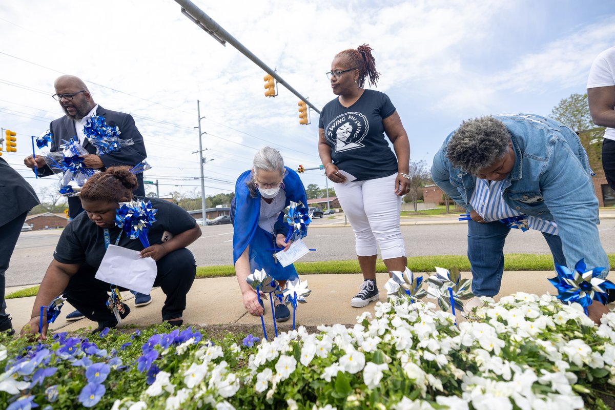 2024 Pinwheel Planting in honor of the 811 children referred to the Child Advocacy Center 2022-2023. Planting pinwheels raise awareness of child abuse and represent the bright future every child deserves! #FayState #SocialWork #ChildAbuseAwareness #AreYouIn