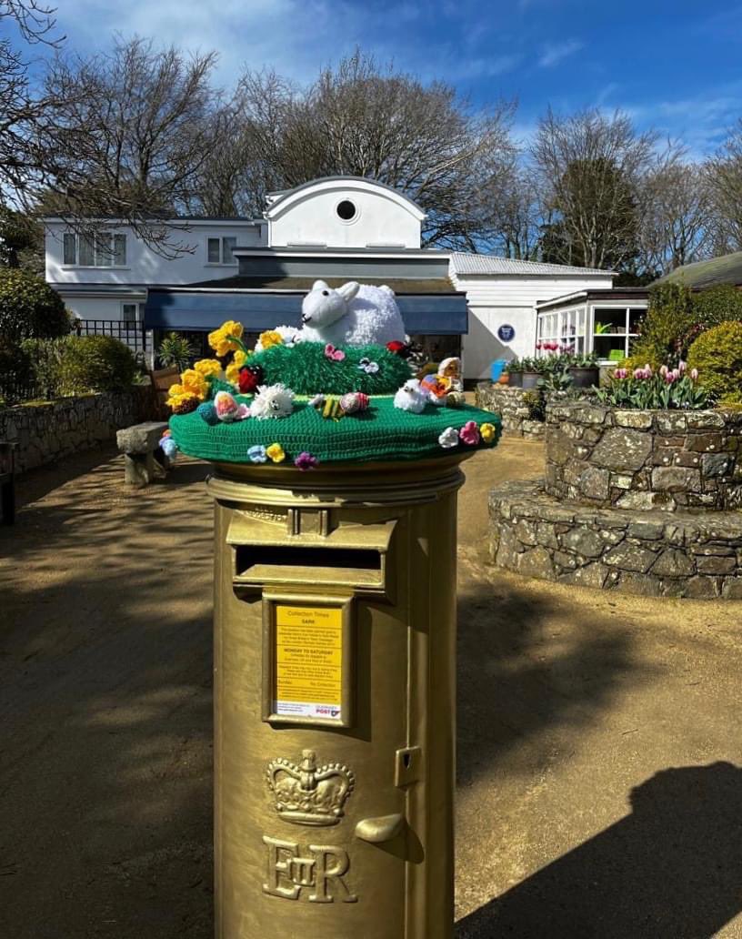 Another brilliant topper for our golden postbox here on Sark