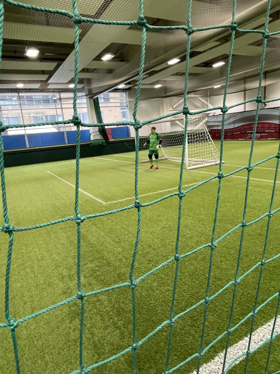 Juju_Bush's tweet photo. Did a thing I never thought in my wildest dreams I would ever be able to do &amp; played at the @Arsenal. The team there were fantastic &amp; looked after us all day. Luton Town Ladies Walking Football loved every minute 🧡 https://t.co/B4POlWghS6
