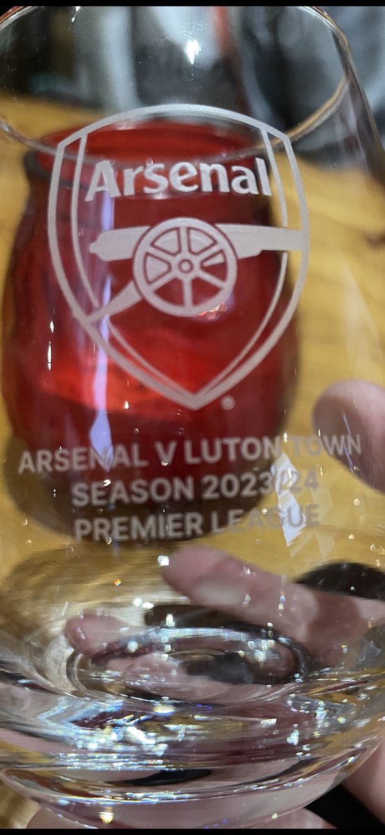 Juju_Bush's tweet photo. Did a thing I never thought in my wildest dreams I would ever be able to do &amp; played at the @Arsenal. The team there were fantastic &amp; looked after us all day. Luton Town Ladies Walking Football loved every minute 🧡 https://t.co/B4POlWghS6