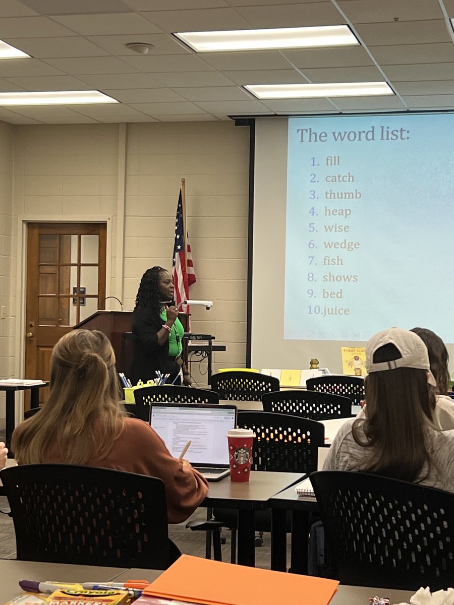 What an awesome day of learning &amp; supporting my colleagues as they present Overview of the ALA, SoR &amp; Dyslexia to pre-service teachers at Sanford University. ⁦<a href="/ARI_TMorgan/">Takesha Morgan</a>⁩ ⁦<a href="/LiteracTcher/">Derya Carter Twyman,NBCT</a>⁩ ⁦<a href="/Becky_reads/">Becky Edwards, NBCT</a>⁩ ⁦@EddJoines⁩ ⁦<a href="/Alabama_Reading/">ARI / The Alabama Reading Initiative, ALSDE</a>⁩