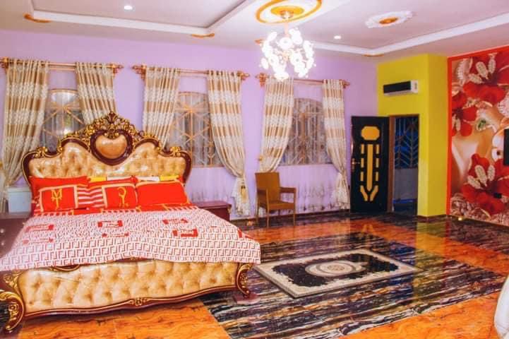 calabargist_'s tweet photo. Congratulations 🎉🎊🎈 As the General Overseer of Liberty Gospel Church, Apostle Helen Ukpabio officially unveiled her mansion as seen below. 

The Apostle Helen who called the Governor of Akwa Ibom, Pastor Umo to unveil the mansion. 

Congratulations Apostle Helen Ukpabio https://t.co/ZkuHv3O30y