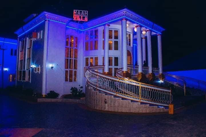 calabargist_'s tweet photo. Congratulations 🎉🎊🎈 As the General Overseer of Liberty Gospel Church, Apostle Helen Ukpabio officially unveiled her mansion as seen below. 

The Apostle Helen who called the Governor of Akwa Ibom, Pastor Umo to unveil the mansion. 

Congratulations Apostle Helen Ukpabio https://t.co/ZkuHv3O30y