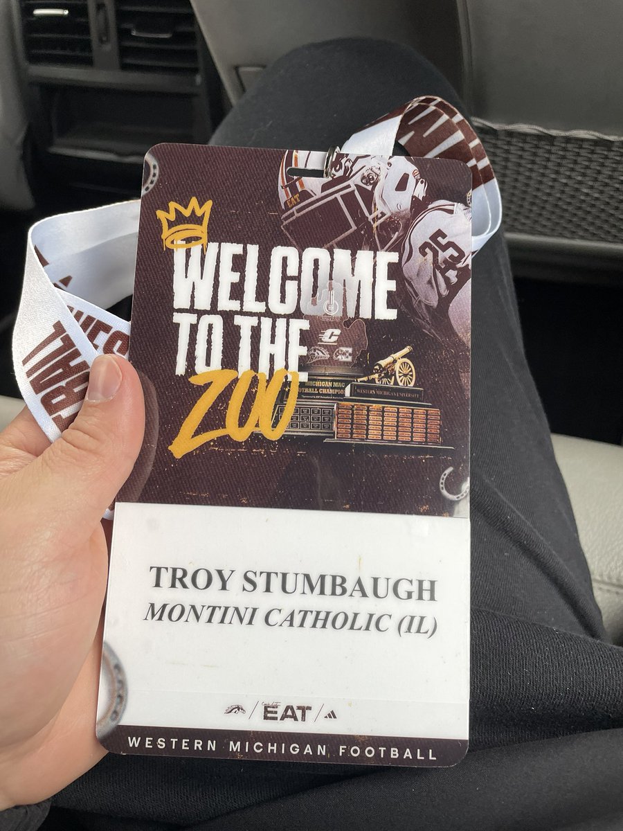 Thank you @CamAllenFB for the invite! Had a great time learning and getting a glimpse of @WMU_Football. @DSabock @TheChrisRubio @MontiniFootball @DoucetCal