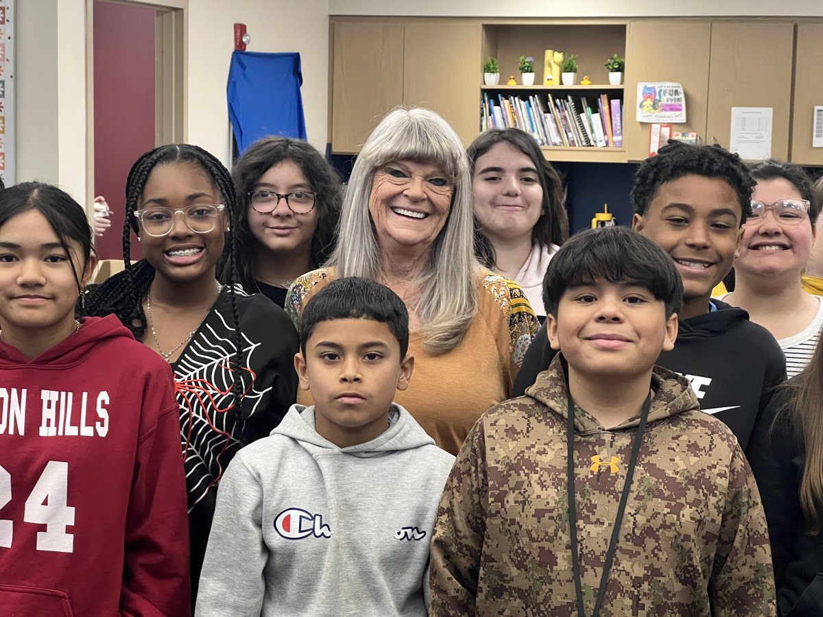 Today's Teacher Feature highlights Diane Harris, who has taught at Jones Elementary for an incredible 33 years! She says people ask her when she's going to retire, and says she just can't see why she would ever leave because she loves teaching so much! Thank you, Mrs. Harris!